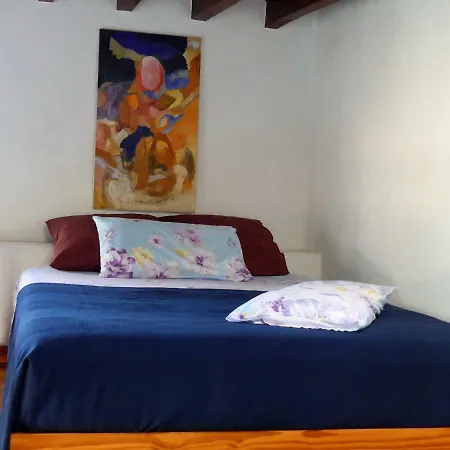 La Kır Evi Uga